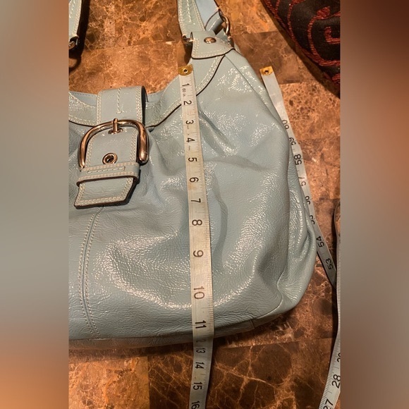 🩵Coach~Tiffany Blue Large Lynne Hobo Crinkle Patent Leather Silver Hardware - Picture 15 of 17